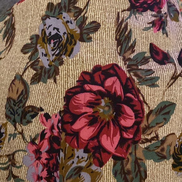 Kori Floral Tie-Back Tank - Picture 8 of 10